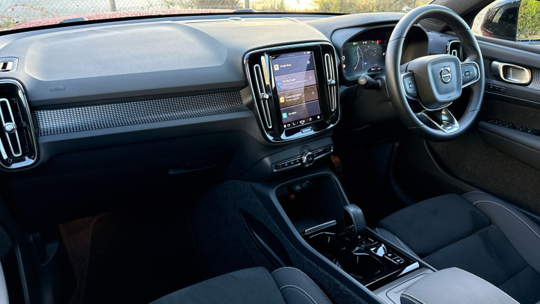 Volvo XC40 2.0 B3P Plus Dark 5dr Auto Petrol Estate